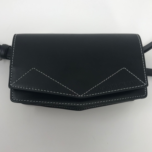 Calvin Klein Jeans Bags Calvin Klein Jeans Womens Small Medium